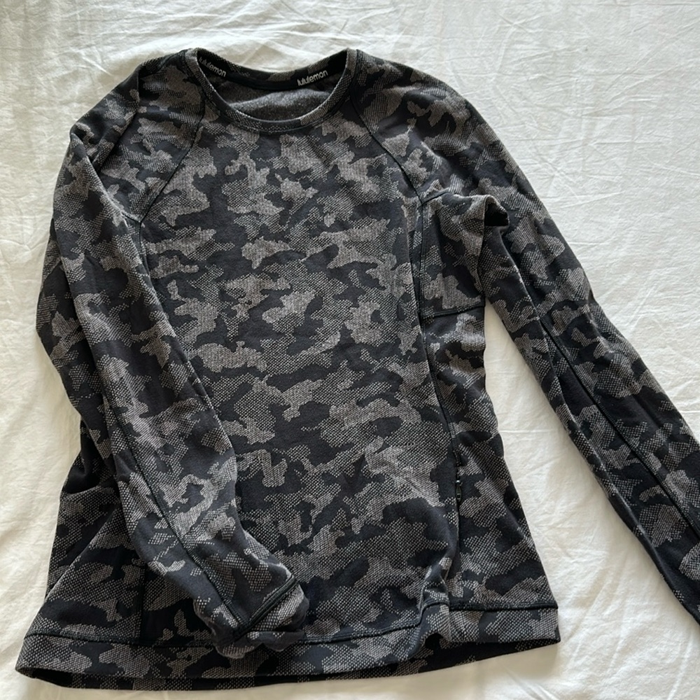 Lululemon warm layer with pockets
